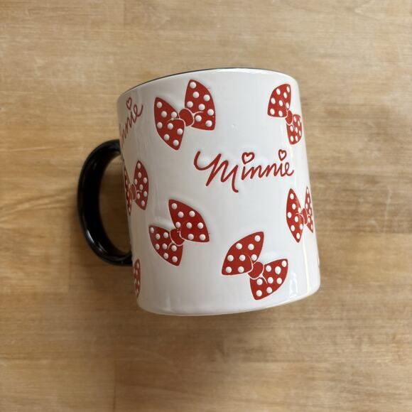 Disney Minnie Mouse Ceramic Mug Coffee Cup Red Polka Dot Bows Black Handle Gift - Picture 2 of 7
